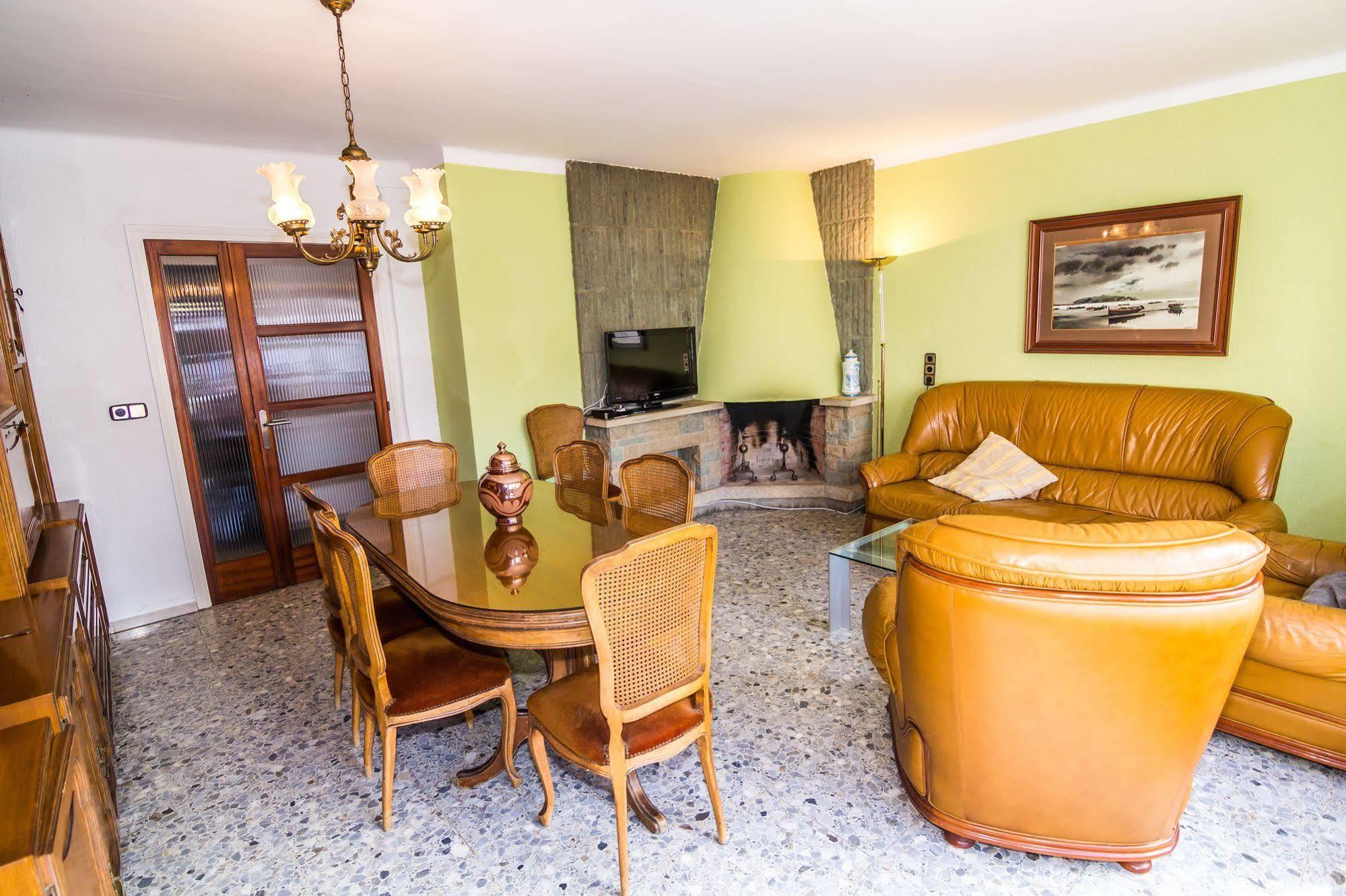 Apartamento Agi Joan Badosa Rosas Exterior foto